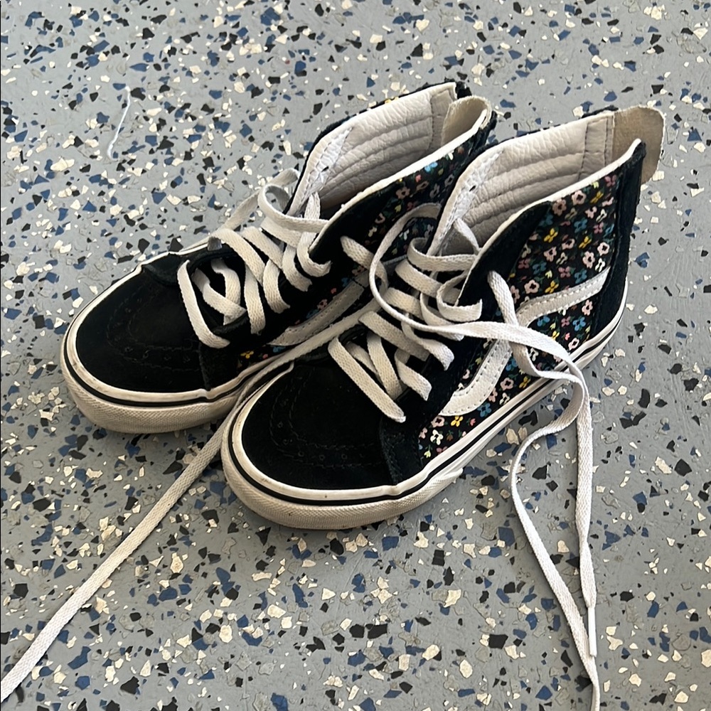 Vans Kids Sneakers - Black with Floral Pattern